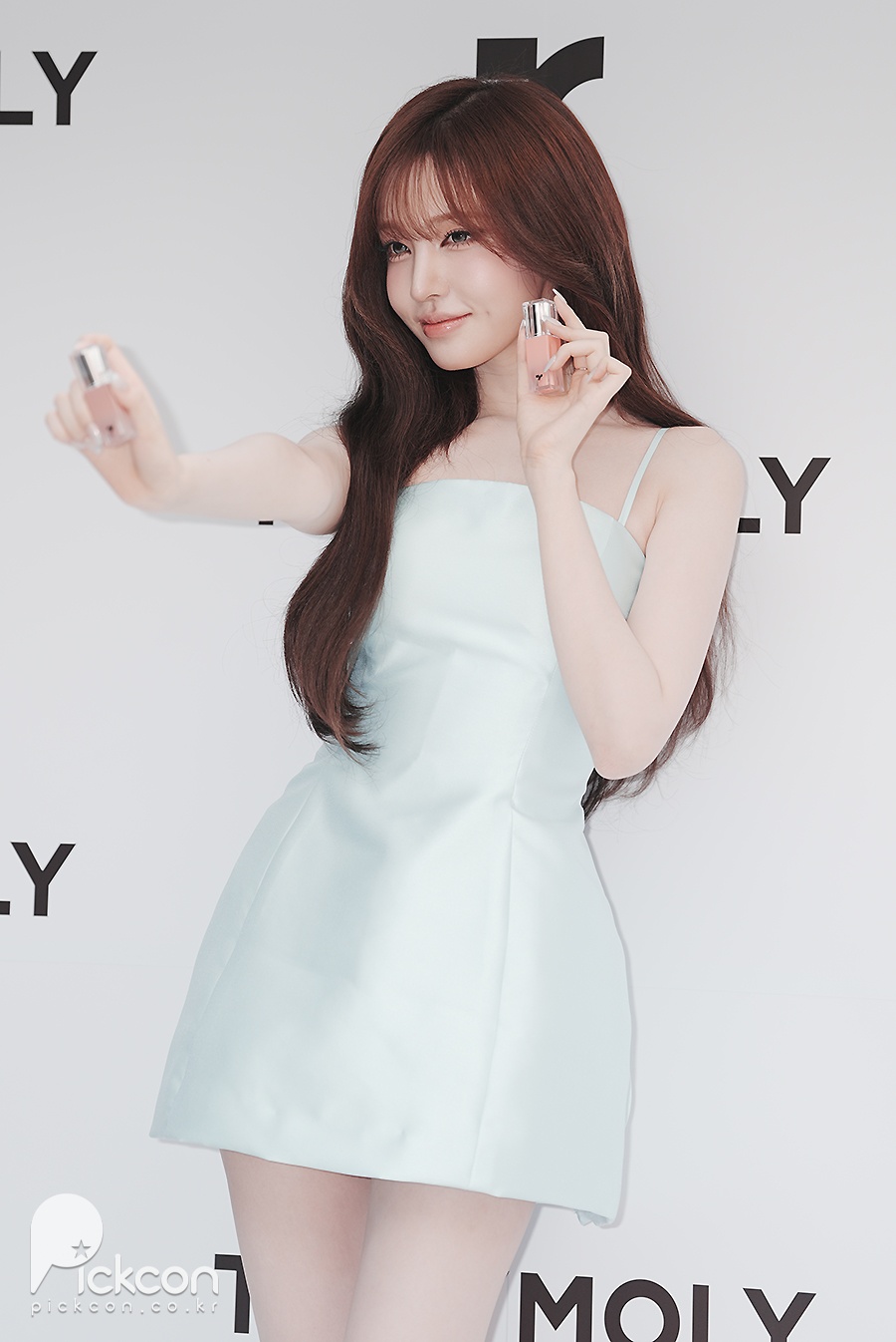 아이브 리즈, 빠져들 것 같은 보조개 요정 (포토)