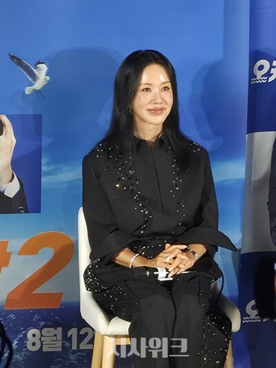 올여름 극장가 유일한 여성 원톱 주연작으로 관객 앞에 서는 엄정화. / 시사위크 DB
