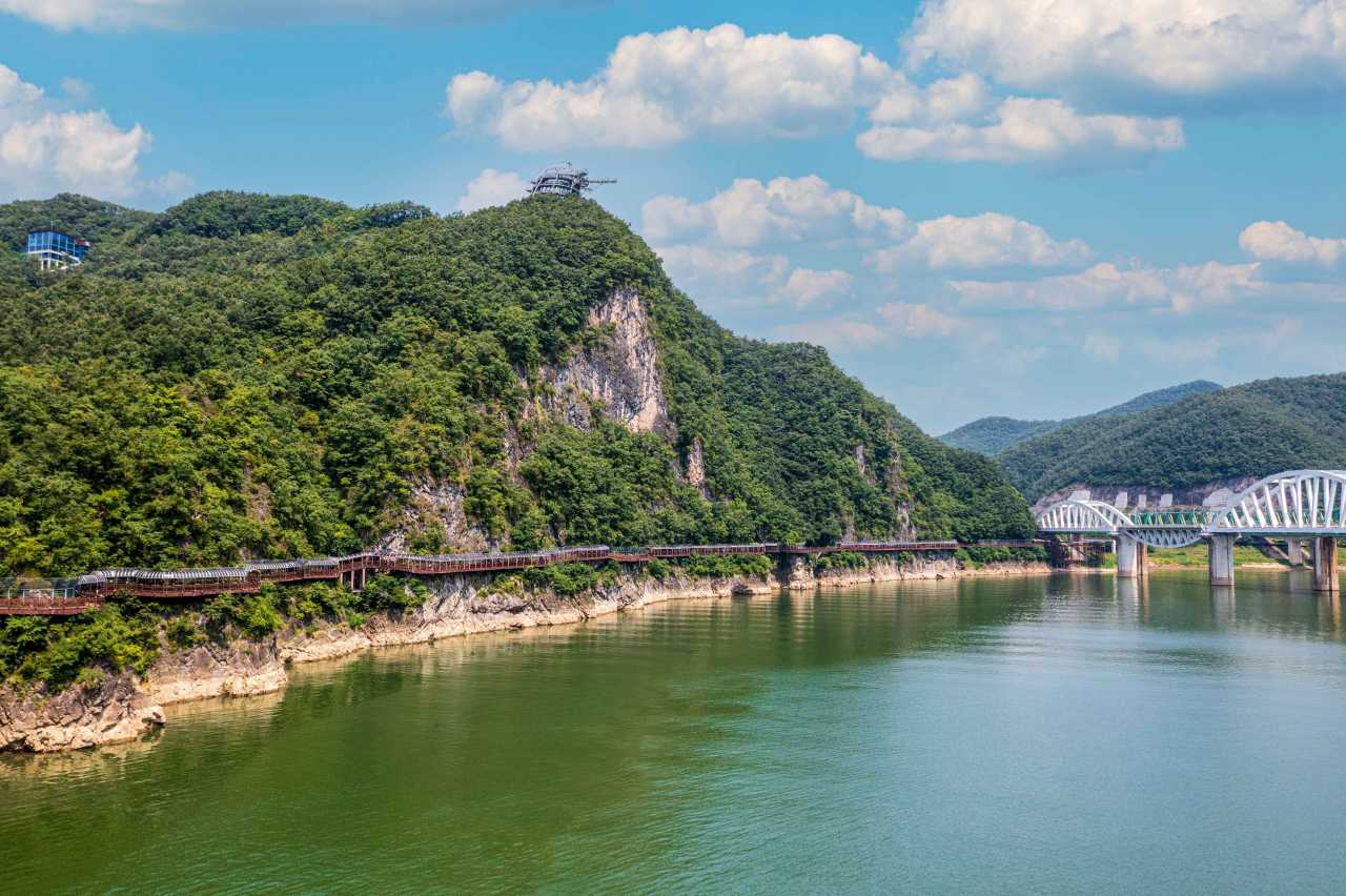 단양강 잔도 산책 코스 / 사진=한국관광공사 포토코리아@김지호