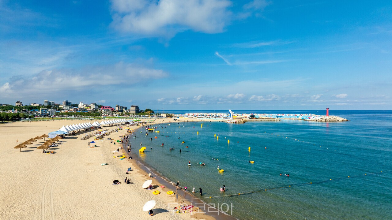병곡면 고래불해수욕장 병곡면 고래불해수욕장과 영해면 대진해수욕장 남정면 장사해수욕장 /사진-영덕군