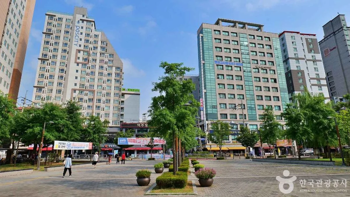 오류동역 광장