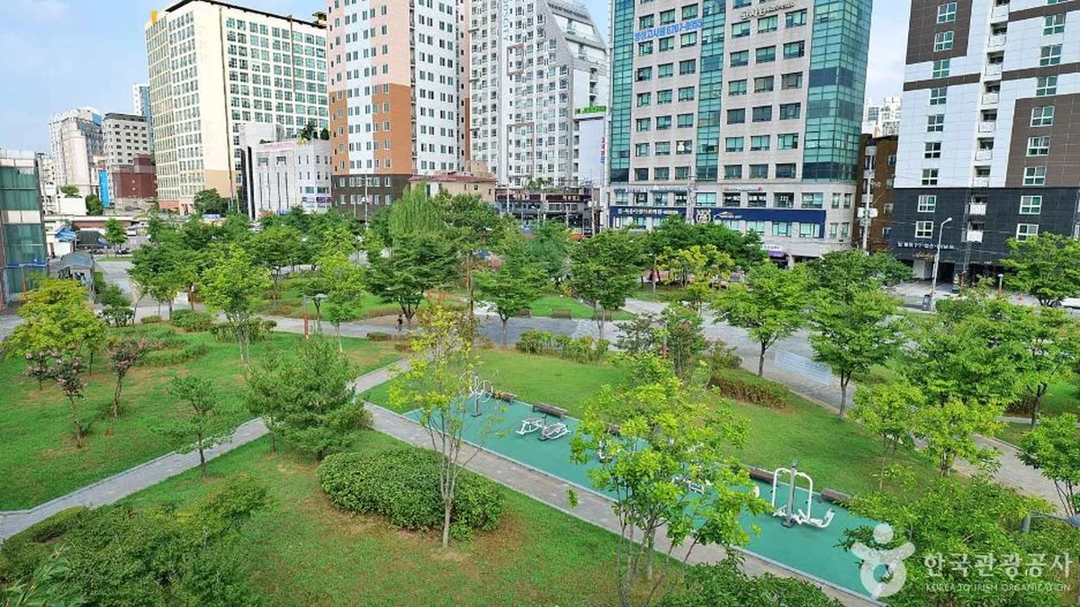 오류동역 광장