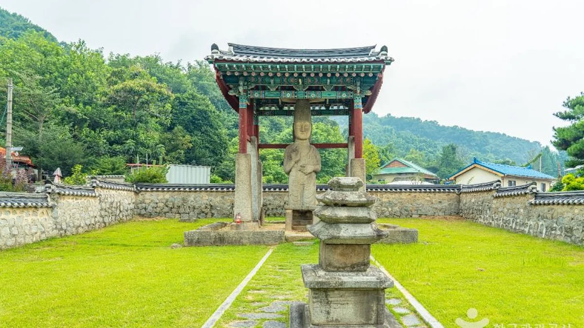 매산리석불입상