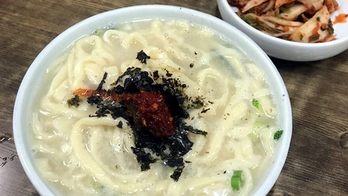 프라자손칼국수