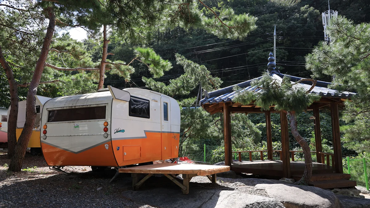 동산계곡 야영장