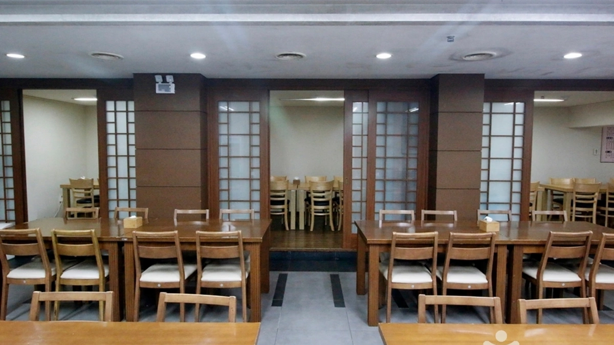 사비성 (동학산장호텔 한식당)