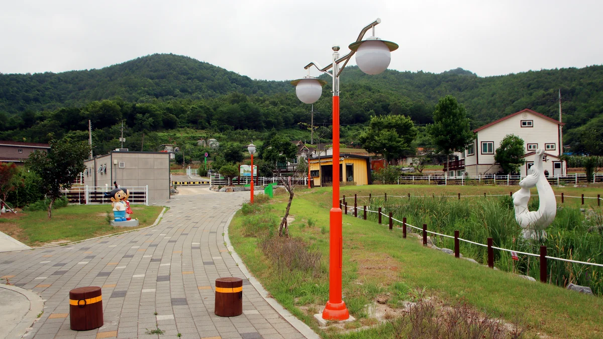 미로나라정원 글램핑장
