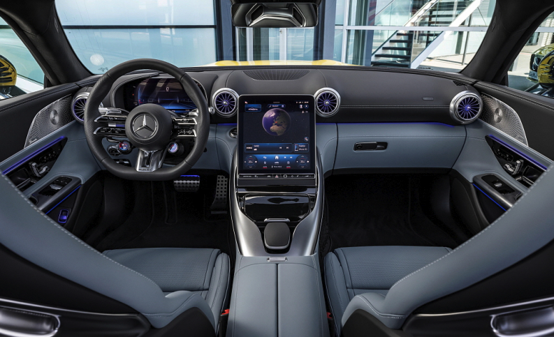 메르세데스 AMG GT 43 국내 출시 핵심 사양 정리 및 가격은?