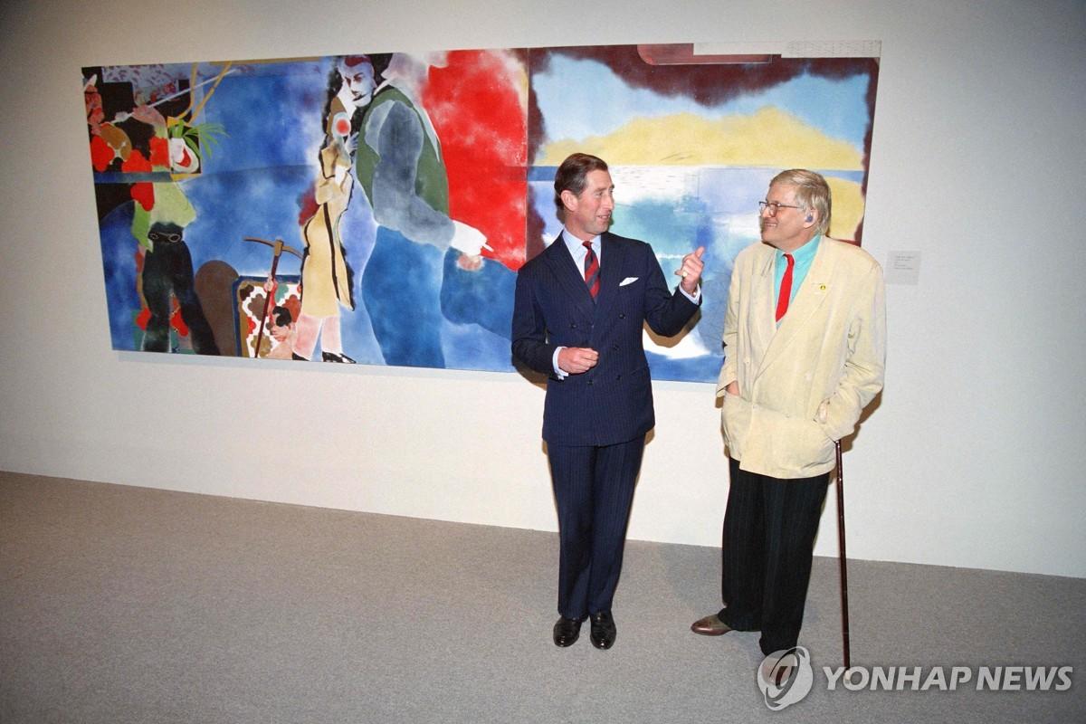 1994년 왕세자였던 찰스3세 영국 국왕이 호크니와 만나고 있는 모습[AFP=연합뉴스 자료사진. 재판매 및 DB 금지]