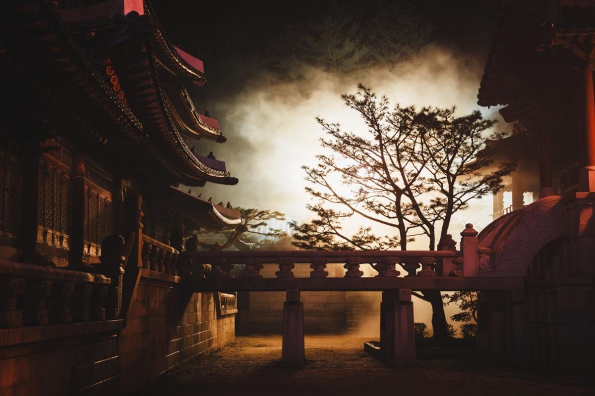 “귀(⻤)의 세계를 어떻게 표현할 것인가.” '동궁' 인터뷰 ③ 이목원 미술감독