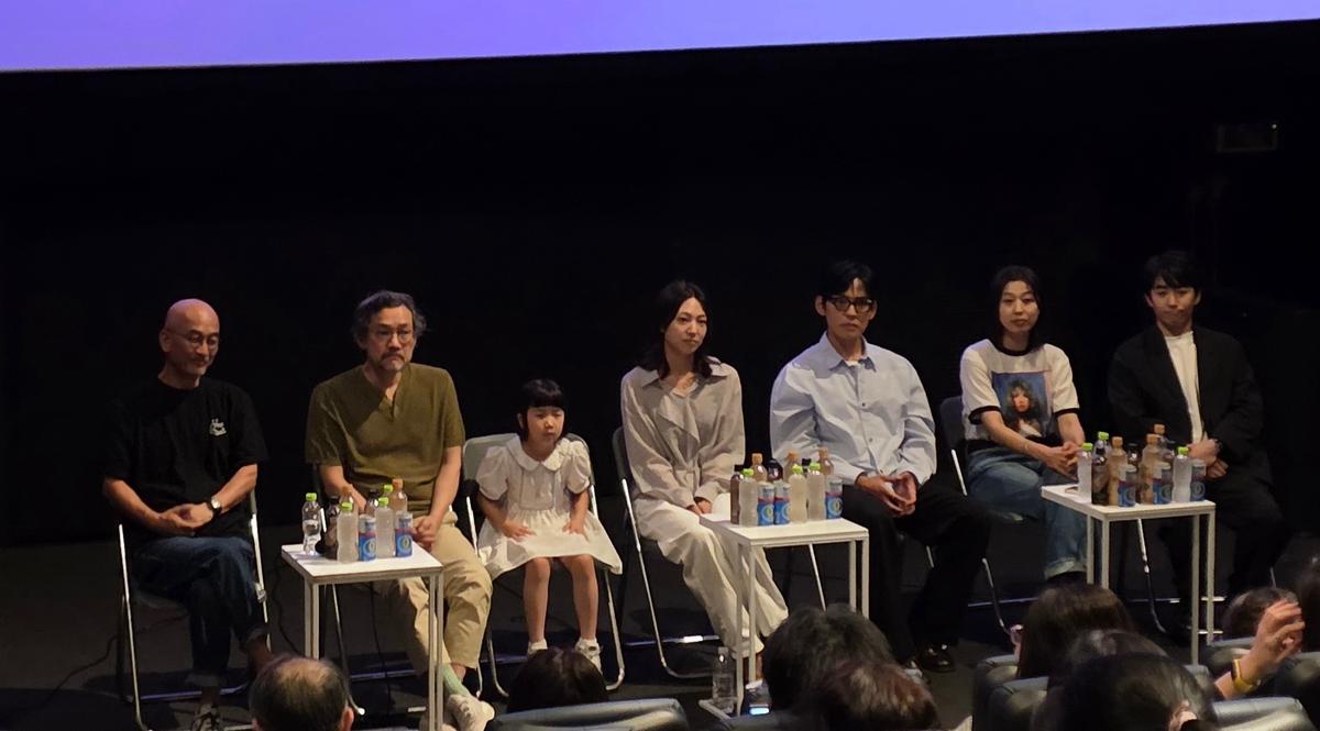 부천국제판타스틱영화제 '아버지의 집밥' 메가토크 4일 경기도 부천시 CGV소풍에서 열린 숏폼 드라마 '아버지의 집밥' 메가토크에서 이준익 감독(맨 왼쪽)을 비롯해 배우 정진영(왼쪽에서 두 번째) 등 출연진이 관객과 대화를 나누고 있다.