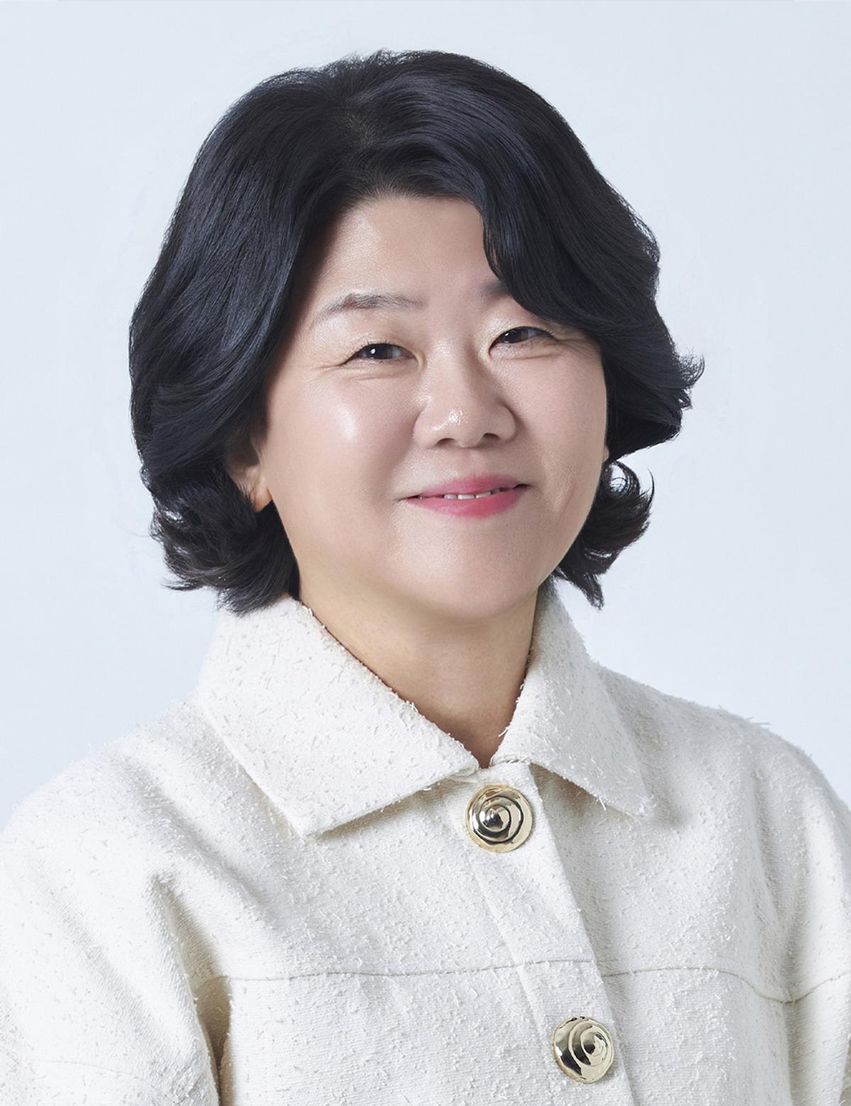 ‘상남자’ 디즈니+ 공개 확정! 대기업 CEO 박정민, 신입사원으로 회귀!