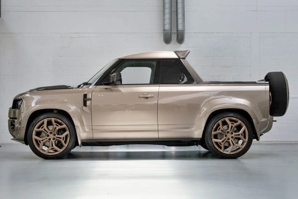 ディフェンダー 引用:Urban Automotive