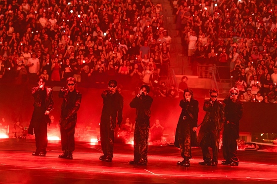 / BTS