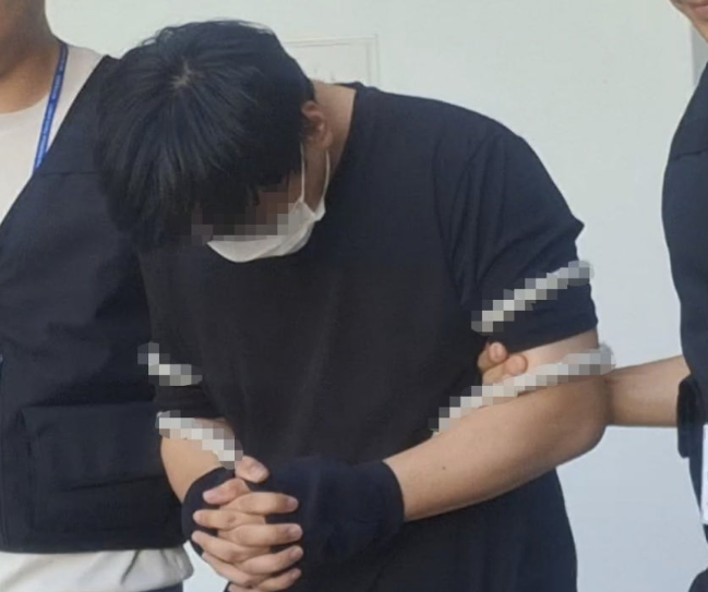 호송차로 이동하는 실종사건 허위종결 A 경장