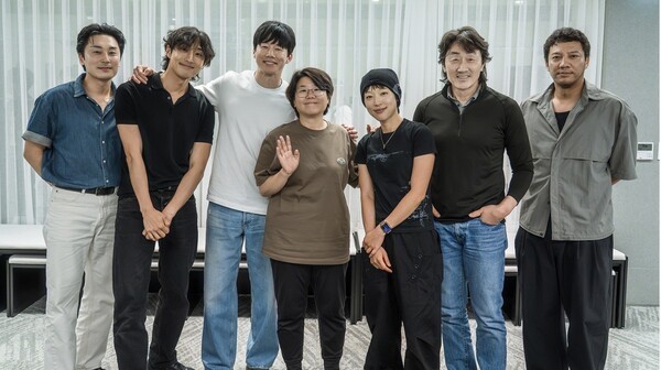 (왼쪽부터) 서현우, 배나라, 김무열, 이정은, 최성은, 허준호, 문종원 [사진=넷플릭스]