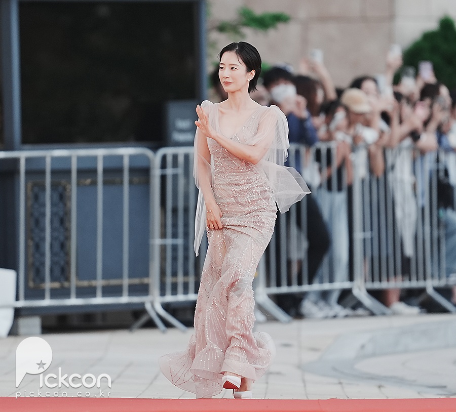 방효린·아린·김예원·서은수·곽선영·문정희, 취향에 따라 골라보는 여배우 드레스