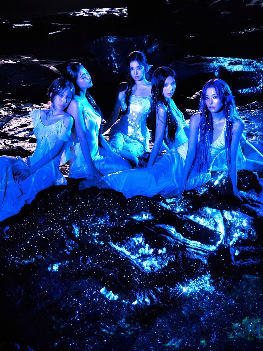 '2년 만에 완전체 컴백' 레드벨벳 \