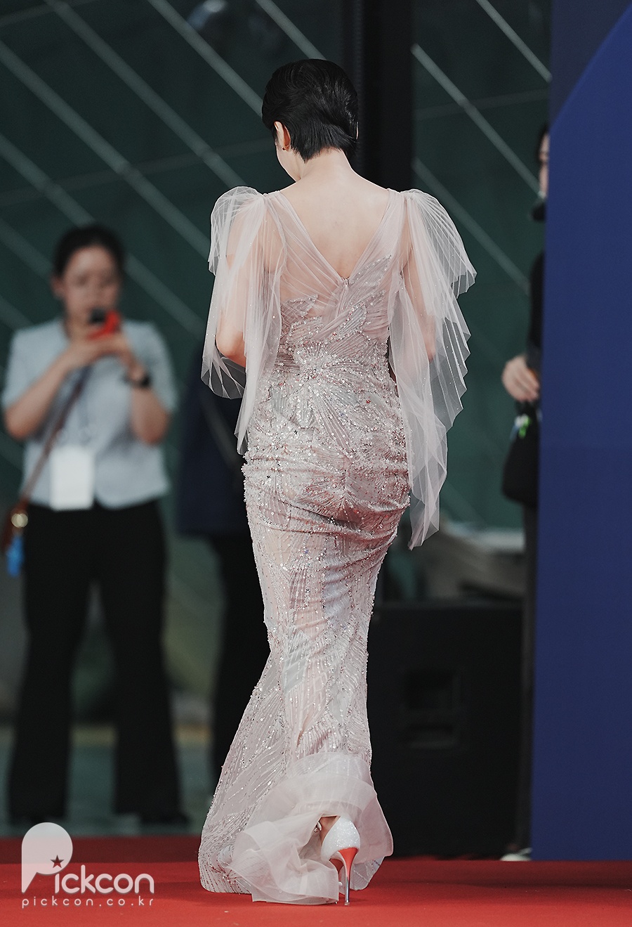 방효린·아린·김예원·서은수·곽선영·문정희, 취향에 따라 골라보는 여배우 드레스