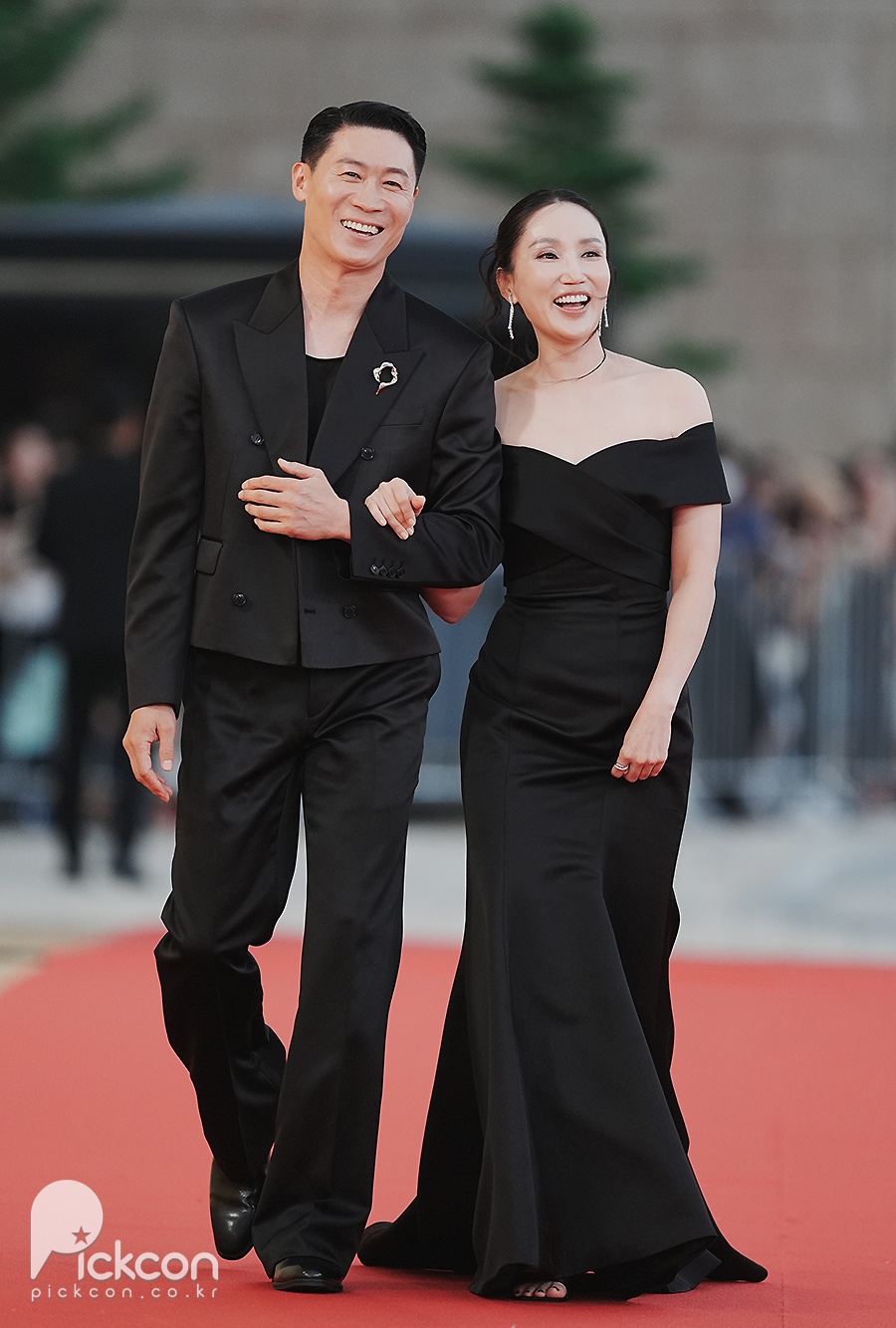 진선규♥박보경, 눈만 마주쳐도 웃음이 나와 [제5회 청룡시리즈어워즈]
