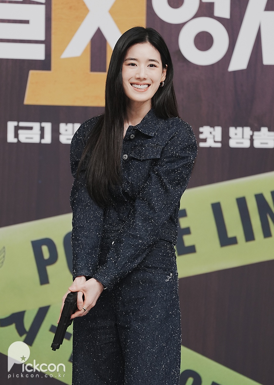'재벌X형사2' 정은채, 총을 든 순간 돌변하는 눈빛 (포토)