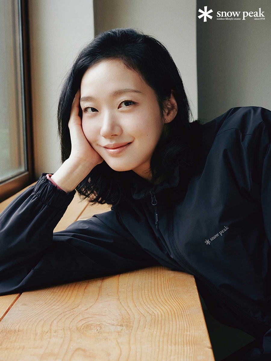 김고은, 프리미엄 아웃도어 브랜드 새 모델 발탁…가을 컬렉션 첫 화보 공개 