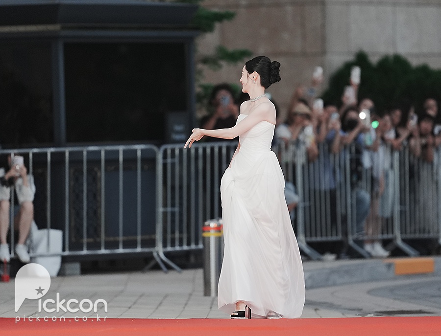 박지현, 트라이앵글 센터 미모 [제5회 청룡시리즈어워즈]