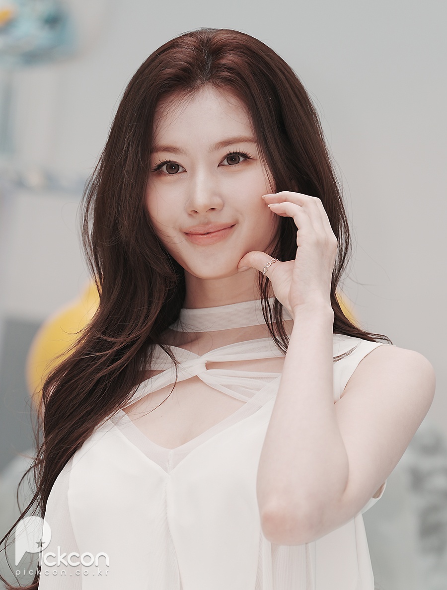 트와이스 사나, '사나 없이 사나 마나' (포토)