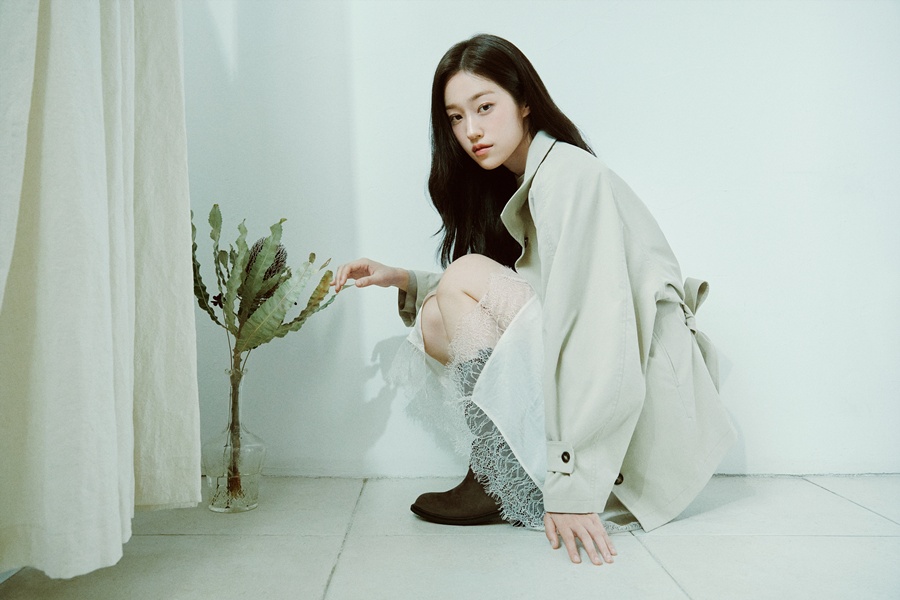 노윤서, 르샵블랑 새 모델 발탁…가을 감성 담은 첫 캠페인 공개 [화보]