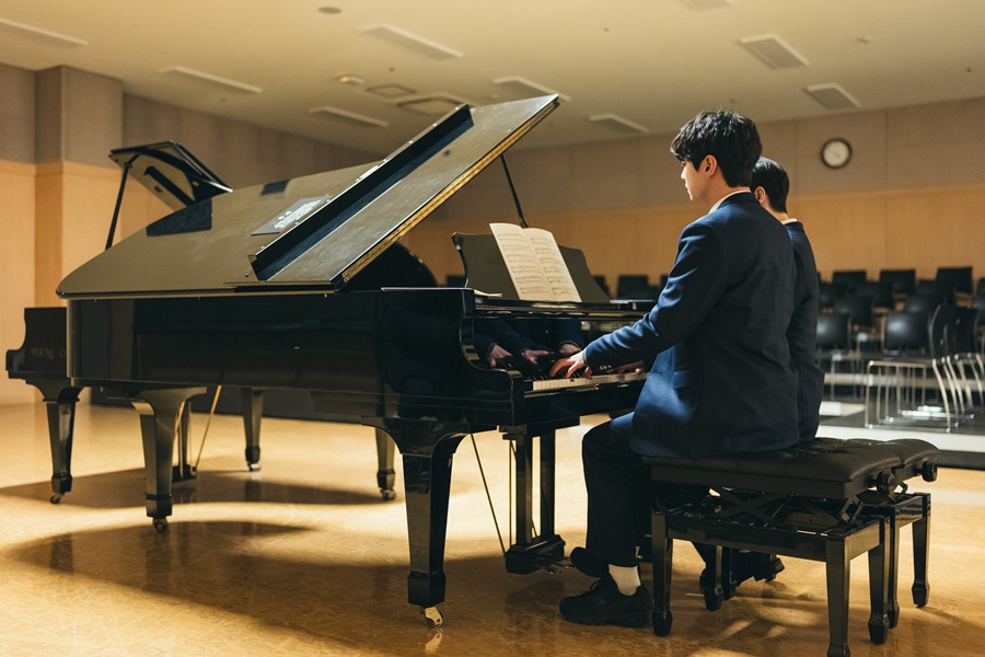 장규리, 송강·이준영과 투샷 포착…예술고 로망 제대로 자극할 '포핸즈'