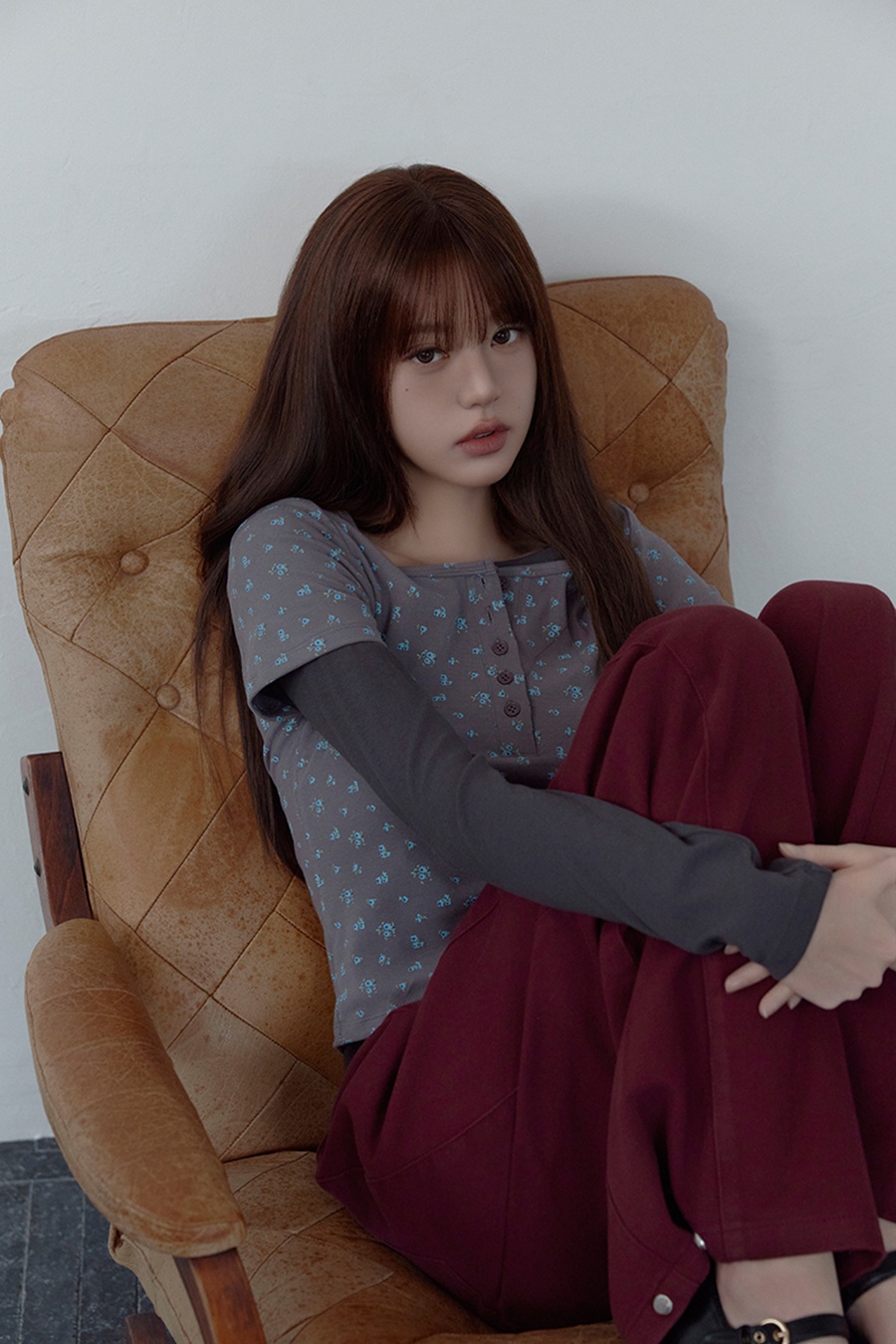 아이브 장원영, 힘 뺀 스타일링에 자연스럽고 쿨한 무드 [화보]