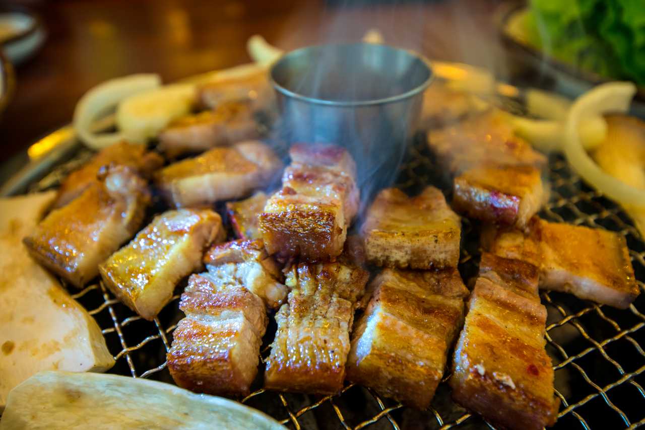 저녁 야채 금지, 오직 제주 흑돼지만 / 사진=제주관광공사 권기갑작가