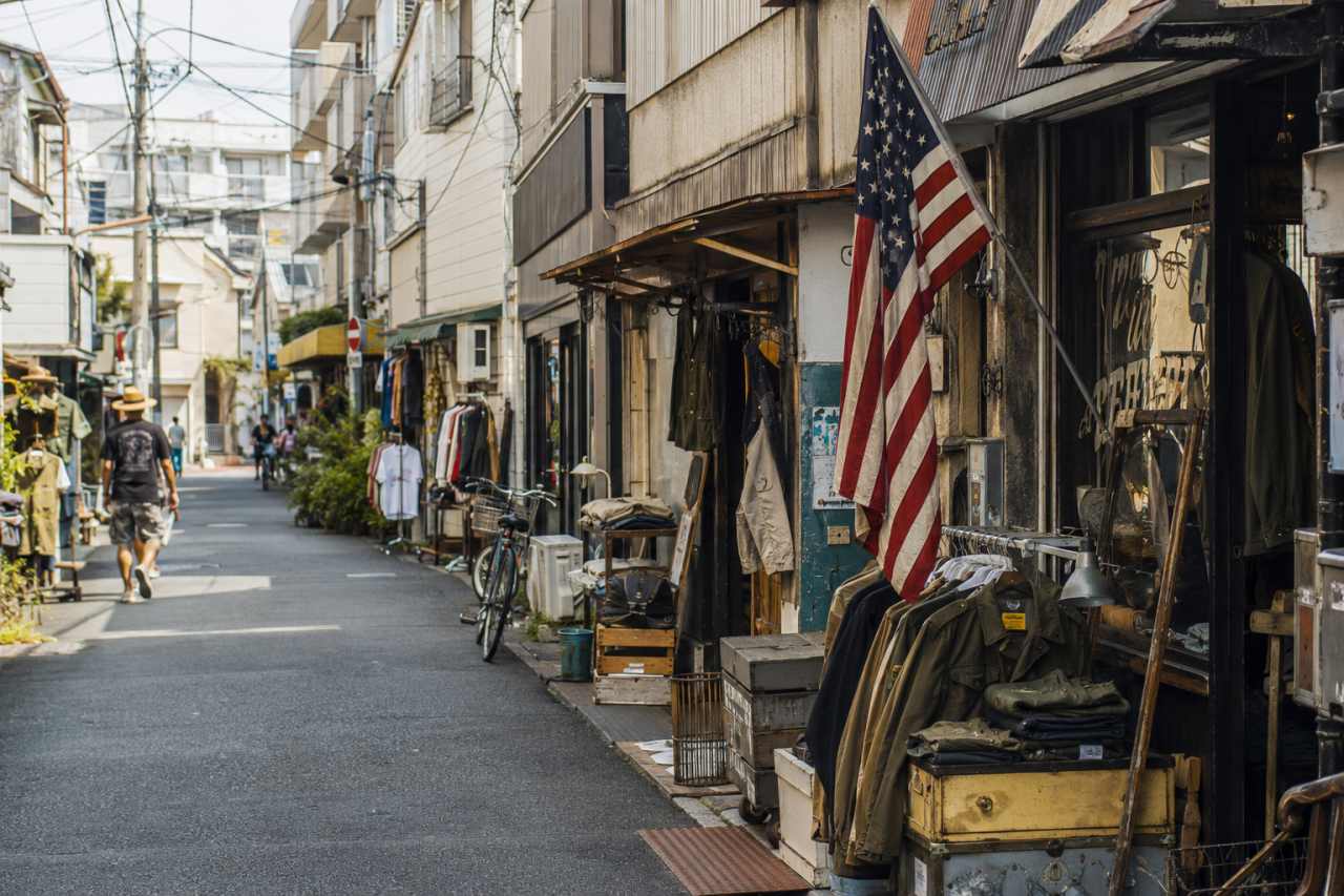 동묘급  고엔지 / AI활용 이미지