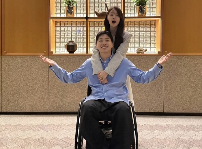 [사진=송지은 SNS]