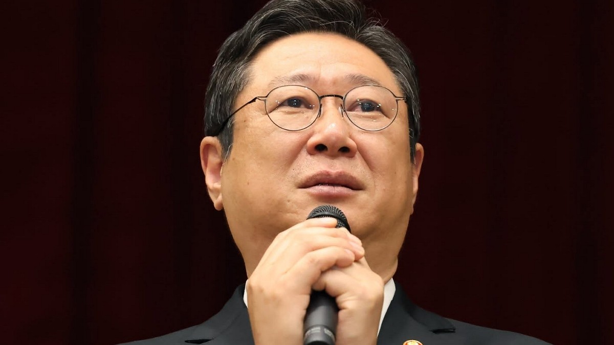 [사진=황희 SNS]