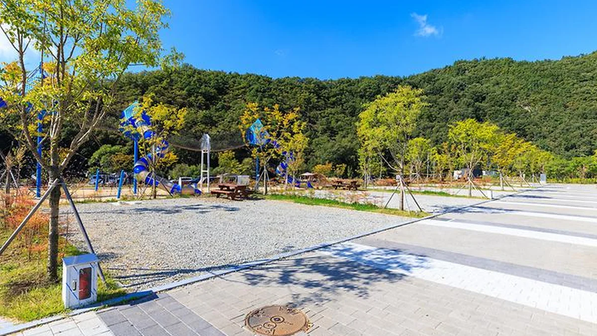빙계얼음골 야영장