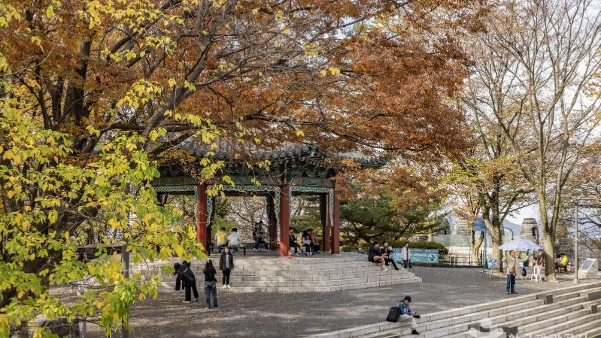 남산 팔각정