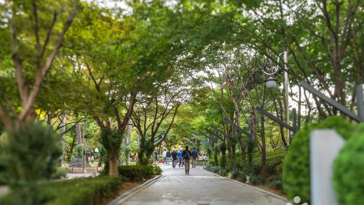2·28 기념중앙공원