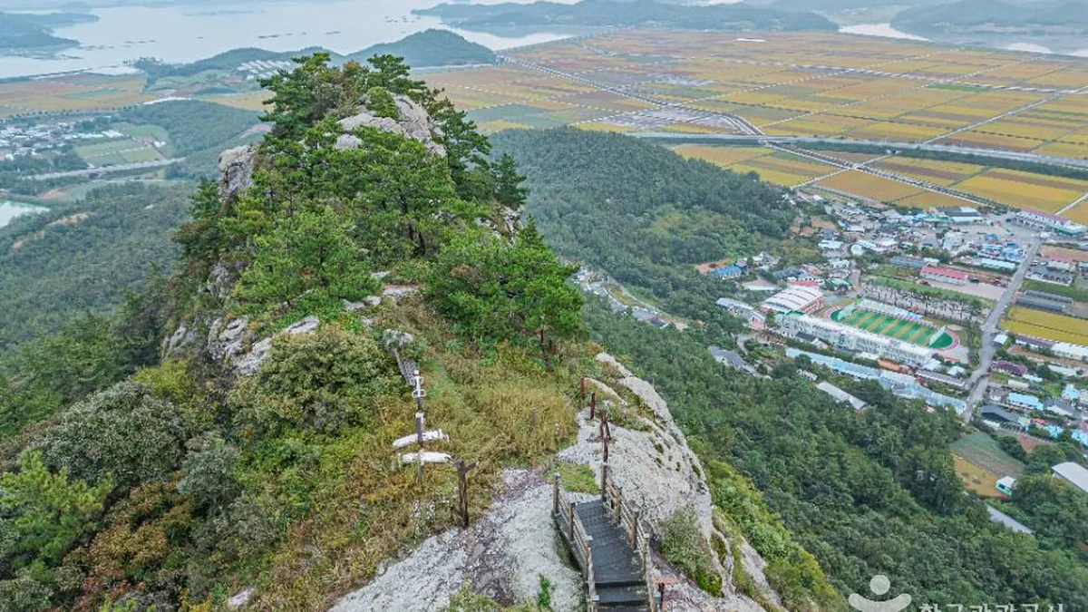 금골산