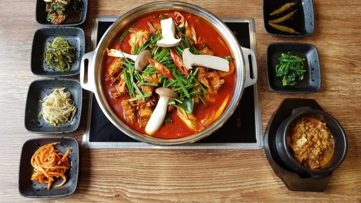 꽁당보리밥&두부찜 일산애니골본점