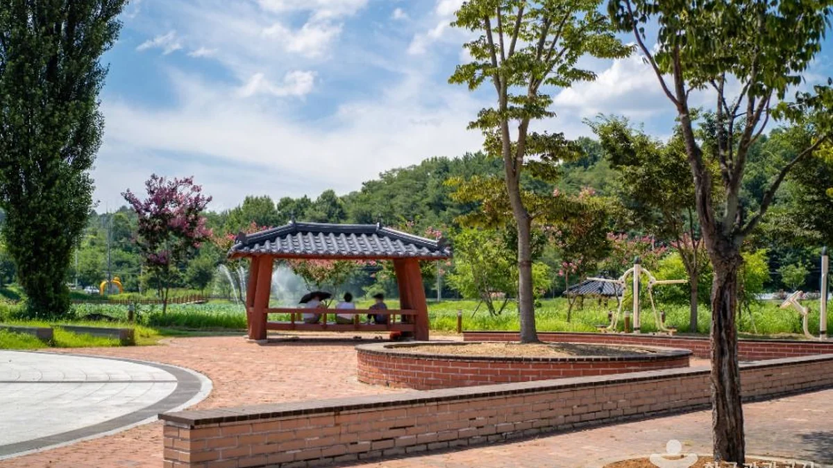 뒷미지수변공원