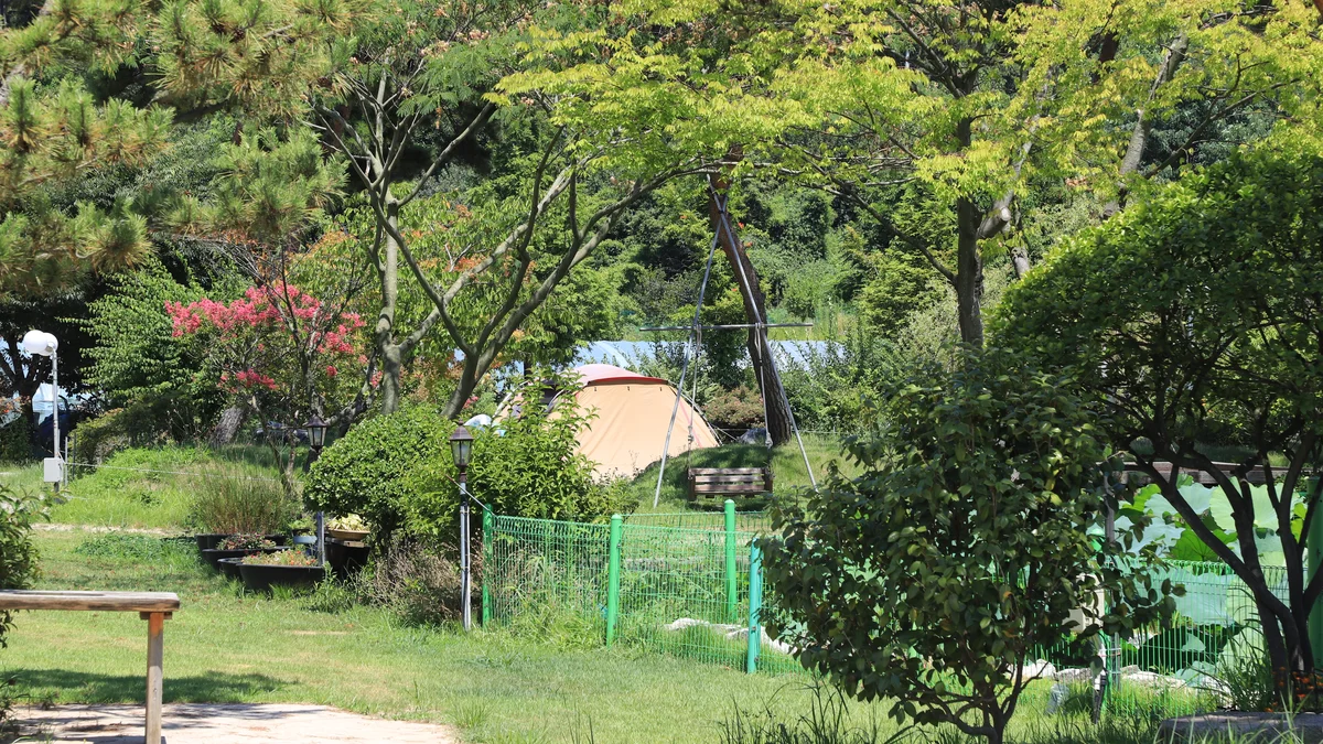 락인뜰 캠핑장
