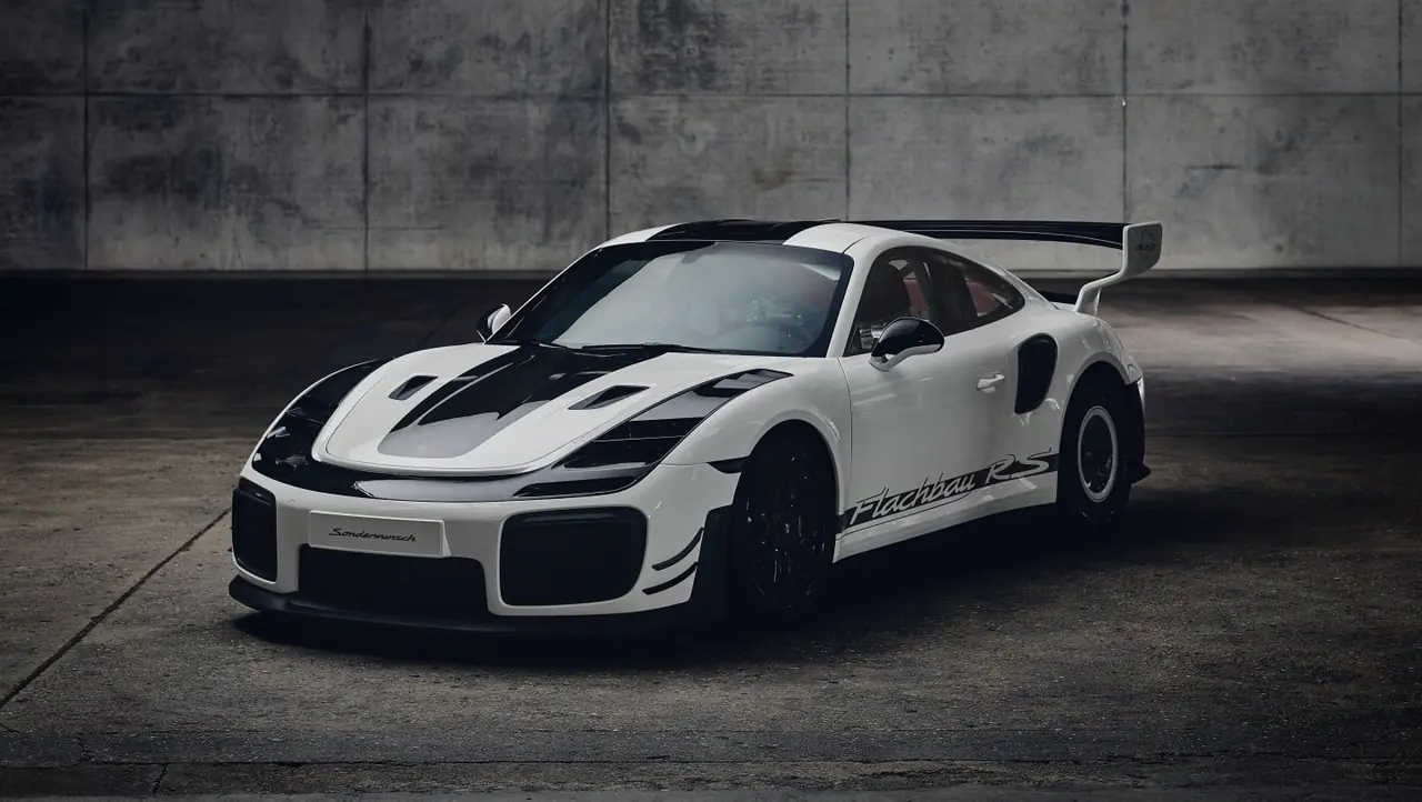 포르쉐 911 GT2 RS 기반 원오프