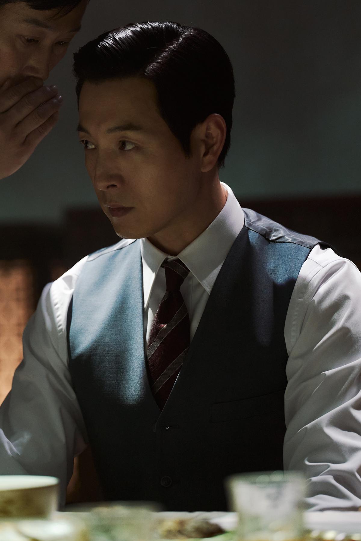 ‘메이드 인 코리아 시즌2’ 정성일과 노재원, 무소불위 ‘천석중’-파격 헤어 ‘표학수’ 스틸!