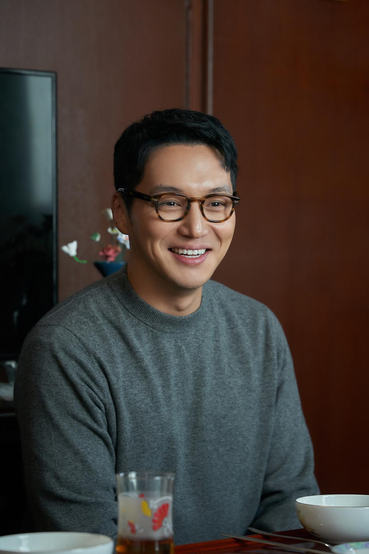 세로형 시네마 '아버지의 집밥' 정진영X이정은X변요한 캐릭터 스틸 공개!