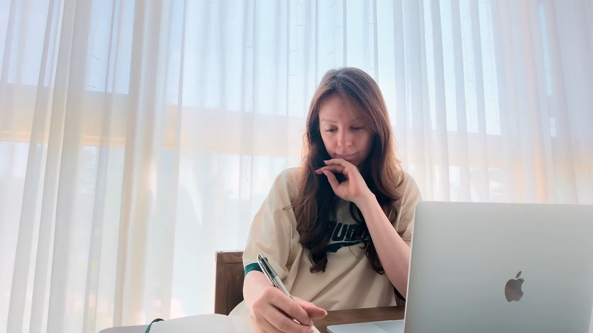 引用:Youtubeチャンネル「アンナと_ With ANNA」