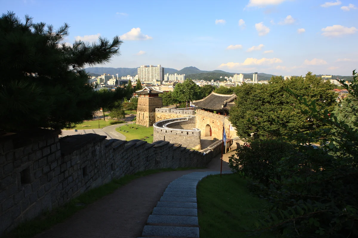 화서문 - 행궁동 여행