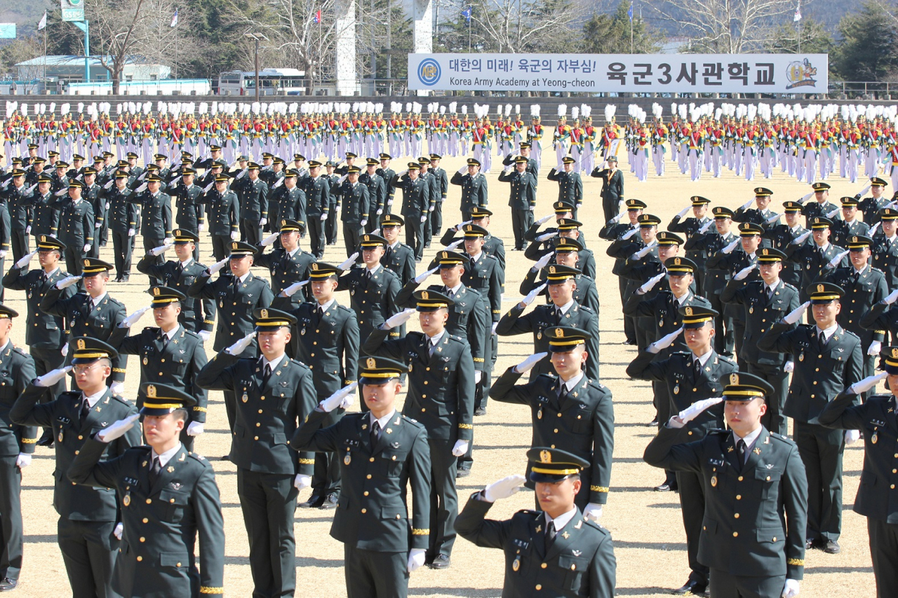 부사관은 집사가 아닙니다”…'서울안보포럼' 軍 향한 쓴 소리 쏟아져 - 헤럴드경제
