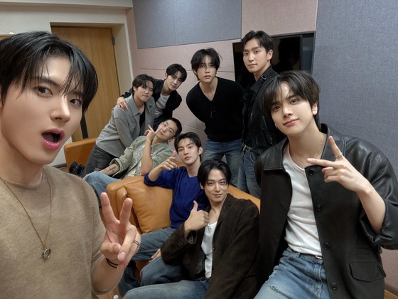 / Official SNS of THE BOYZ
