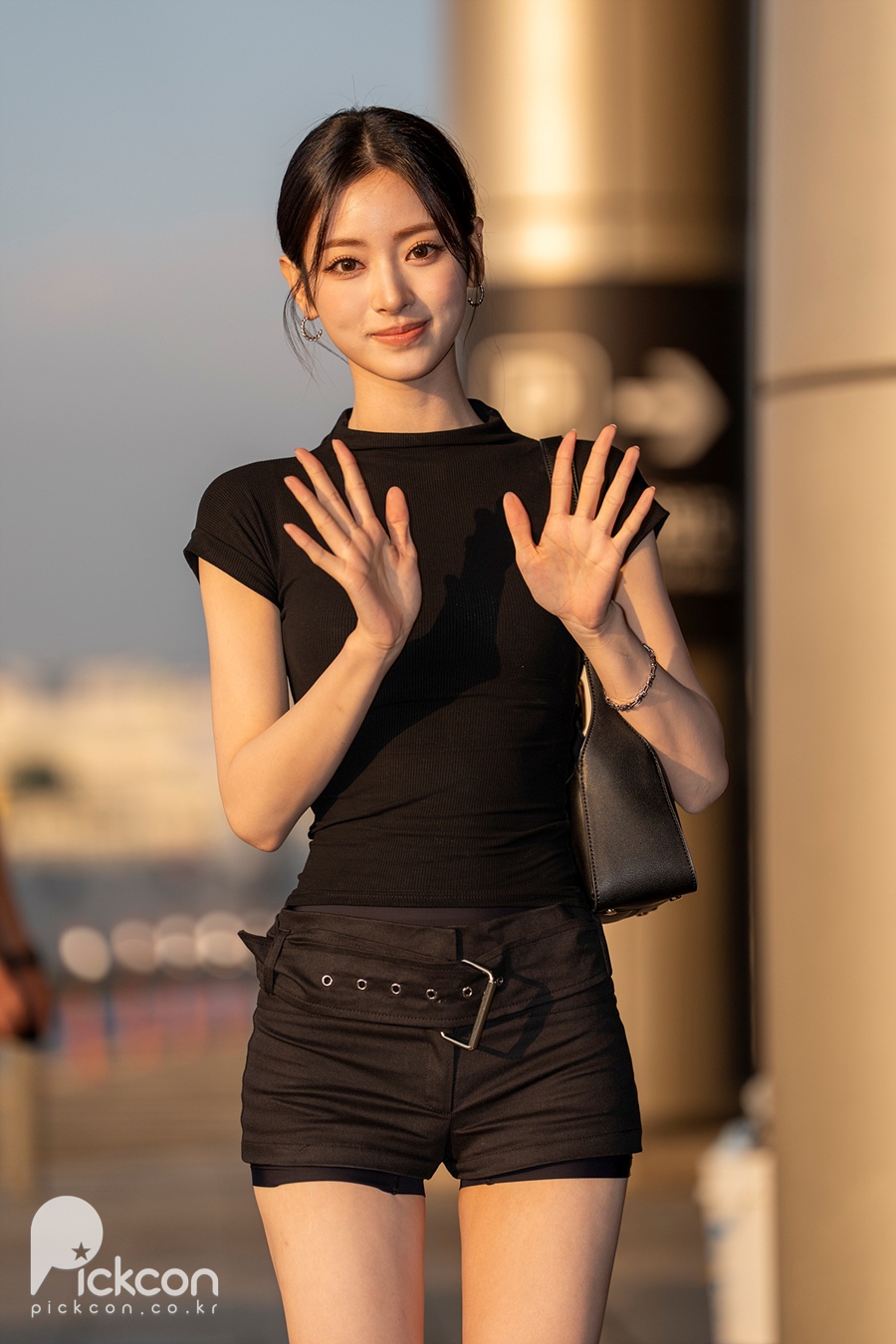 미야오 안나 공항패션 / 사진: 픽콘DB